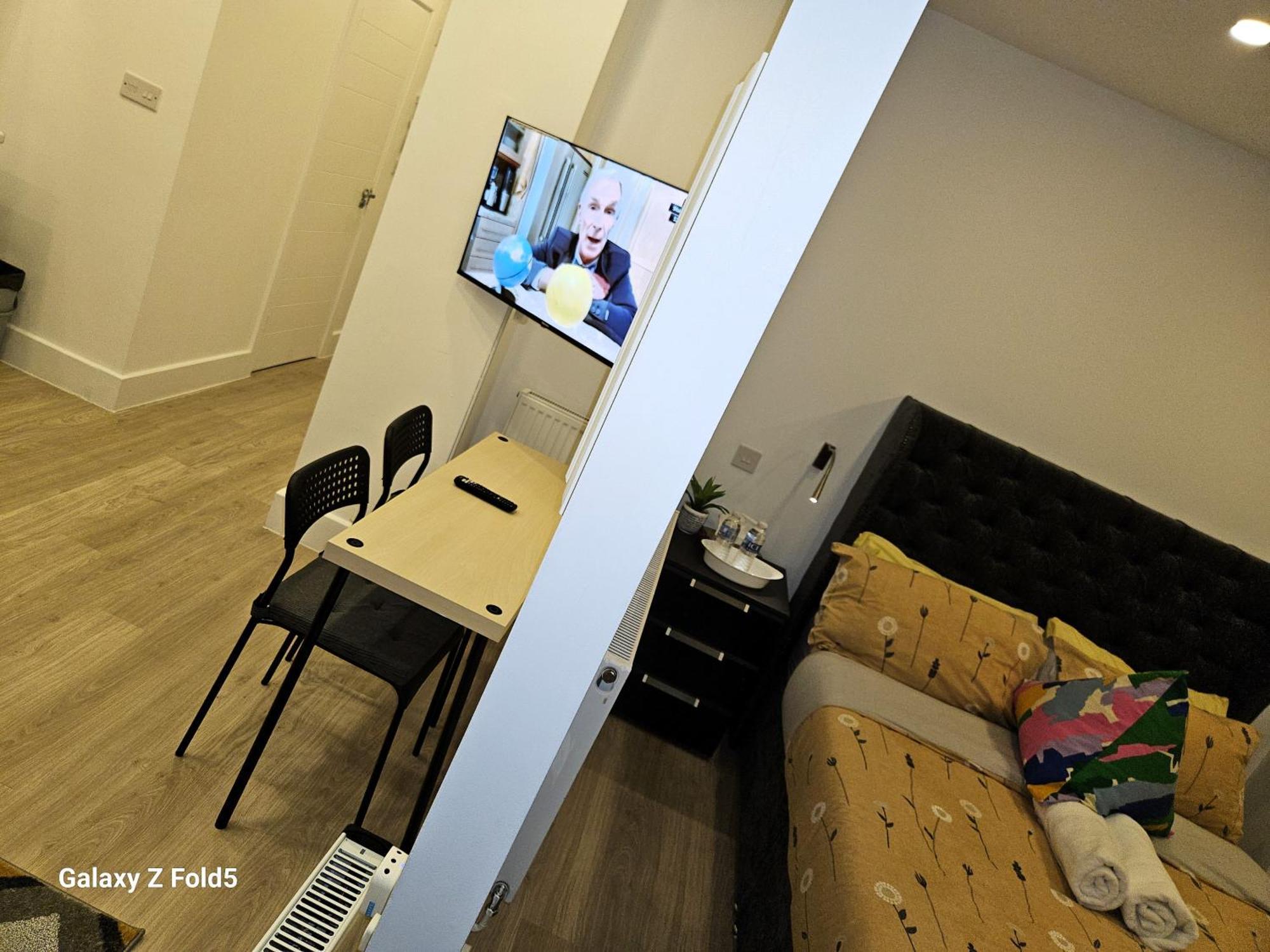 London Sleephouse Partying Is Not Allowed Pls Εξωτερικό φωτογραφία